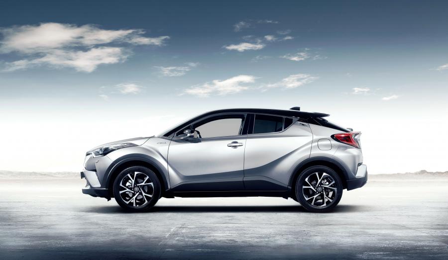  Toyota C-HR Hybrid 2016 года  (WW) (фото 22 из 31)